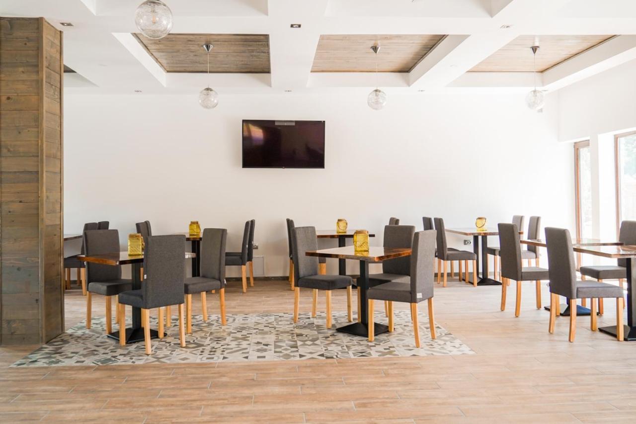 Montana 219 Hotel Nagysebes Kültér fotó